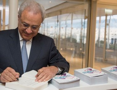 Αποκαλύψεις από τον Πρέσβη Β. Κασκαρέλη για τους λανθασμένους χειρισμούς του Γ. Παπανδρέου ως ΥΠΕΞ